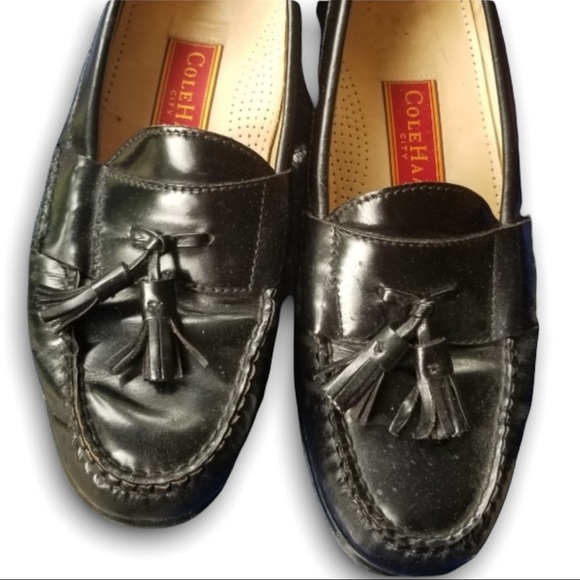 Cole Haan Black Loafer with Tassels Men's 10  or Womens 11.5 - Picture 2 of 6